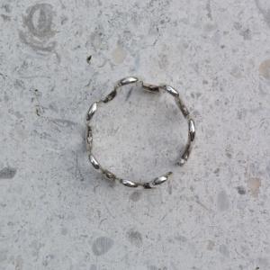 JODIE McKENZIE STUDIO Silver Wiggle Gapped Ring 